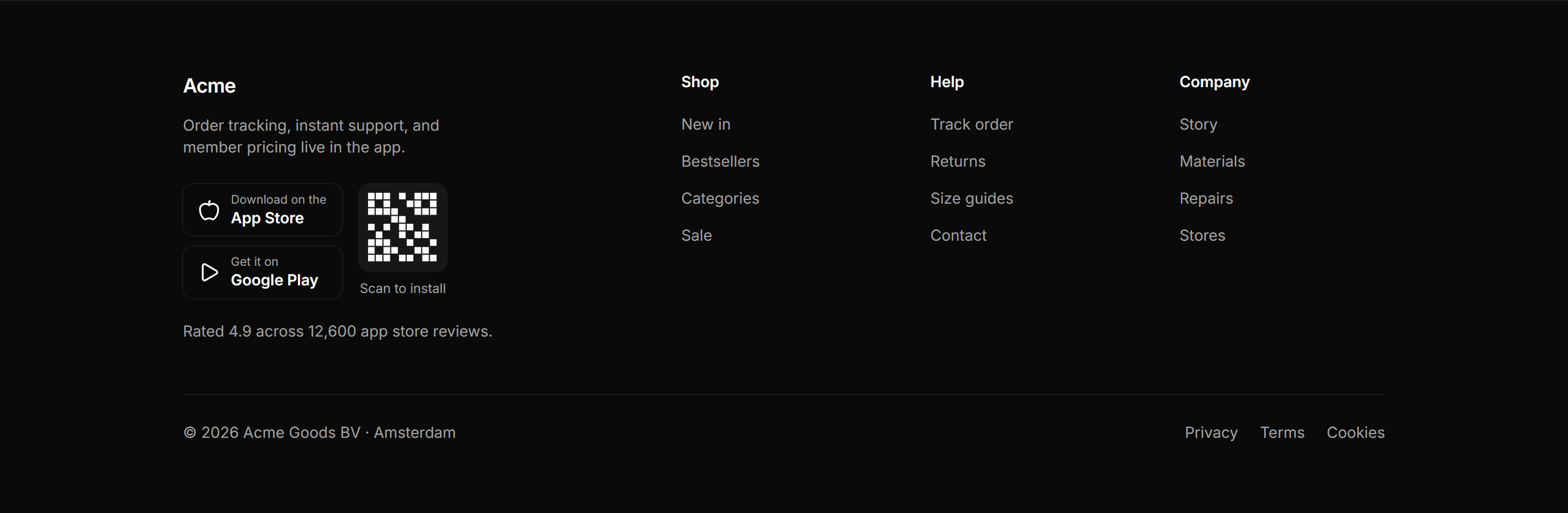 Ecommerce Footer: Footer With App Badges