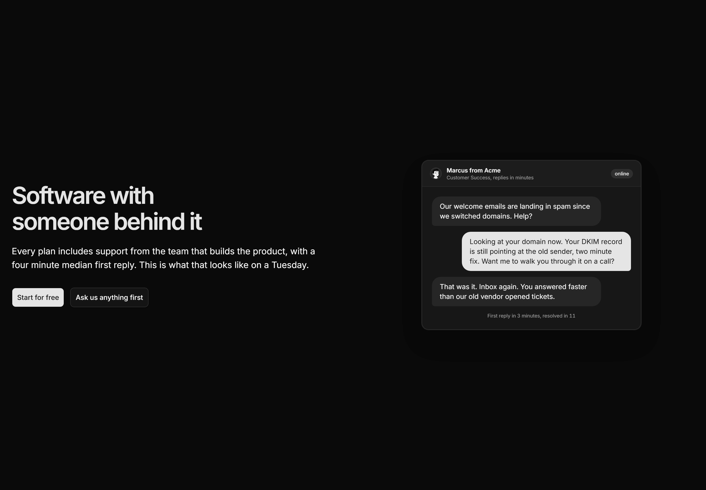 Marketing Hero: Split With Chat Mockup