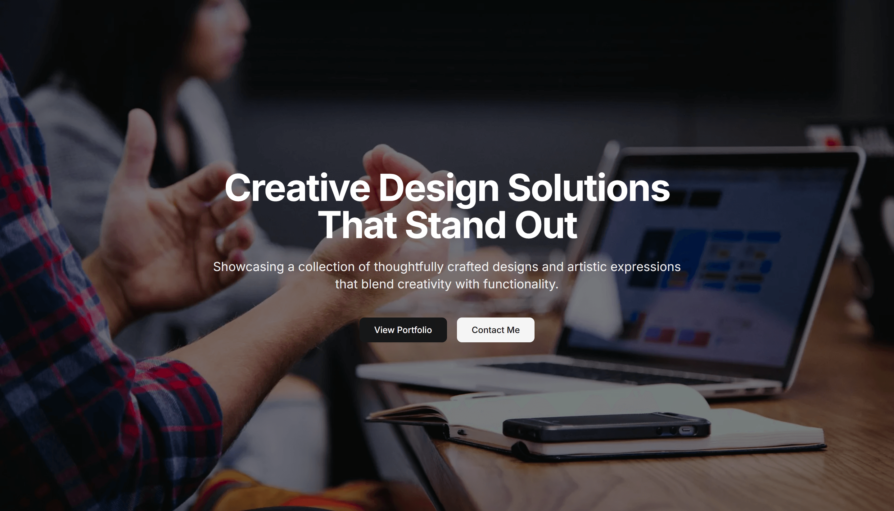 Portfolio Hero Showcase: Full Screen Centered