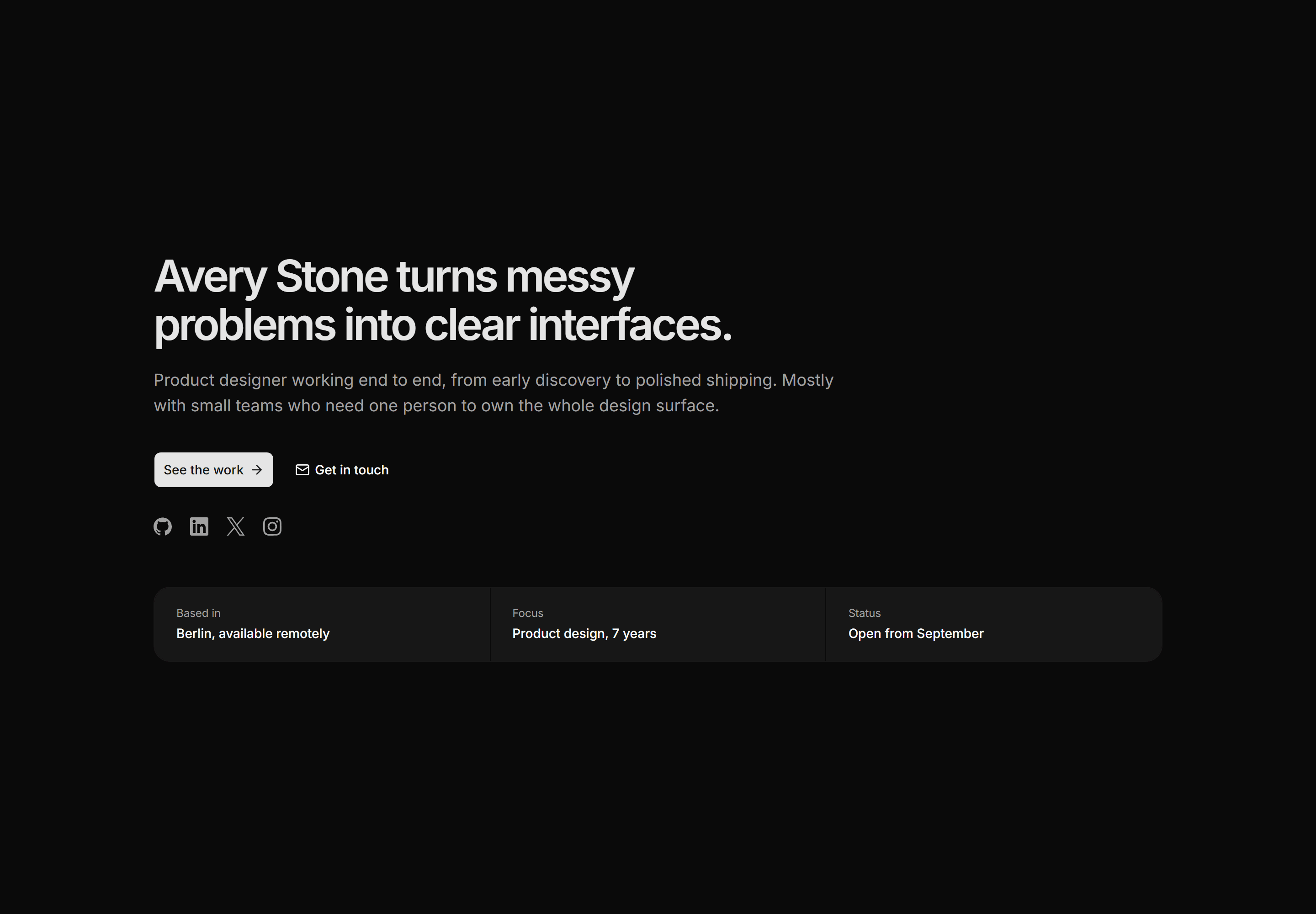 Portfolio Hero: Intro With Socials